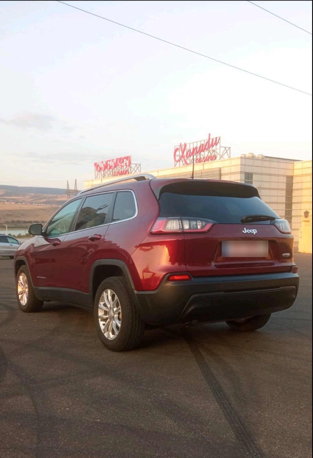 Jeep Cherokee - фото 2
