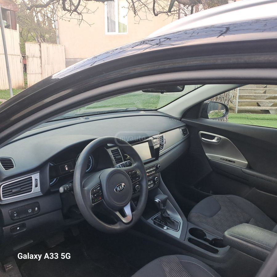 Kia Niro - фото 10
