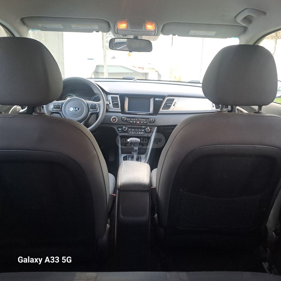 Kia Niro - фото 11