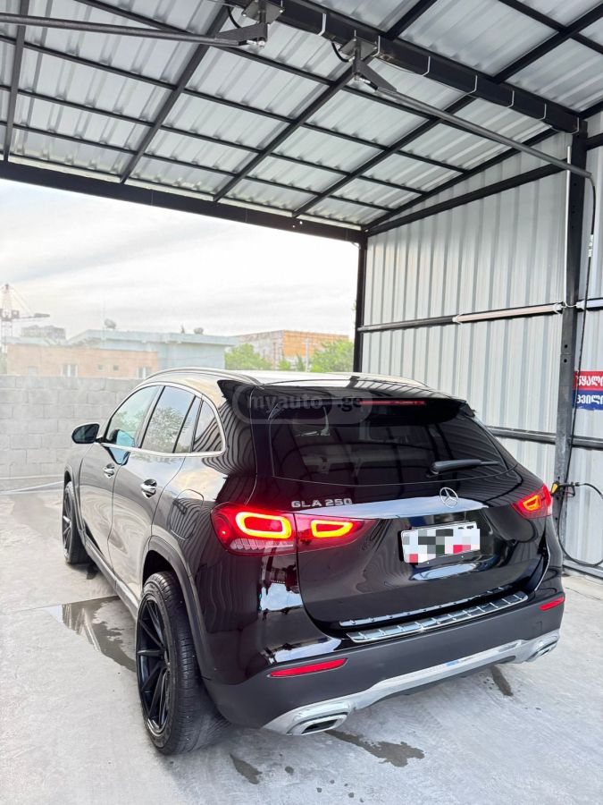 Mercedes-Benz GLA 250 - фото 4