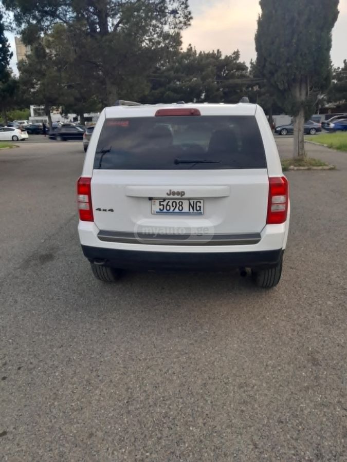 Jeep Patriot - фото 7