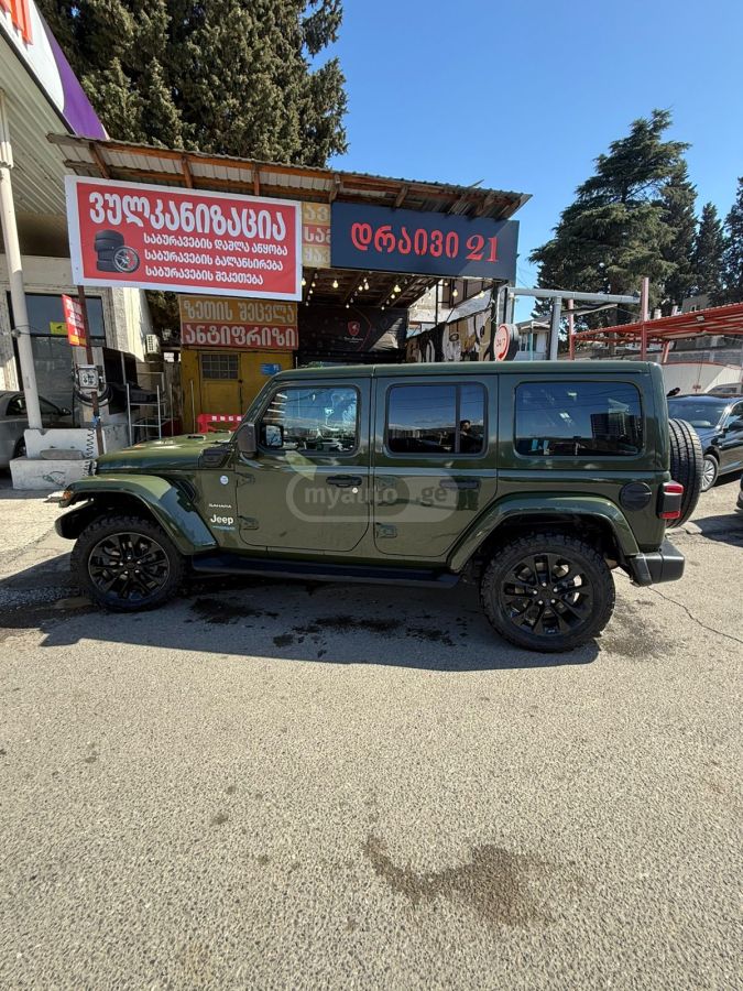 Jeep Sahara 4xe Unlimited — миниатюра 3