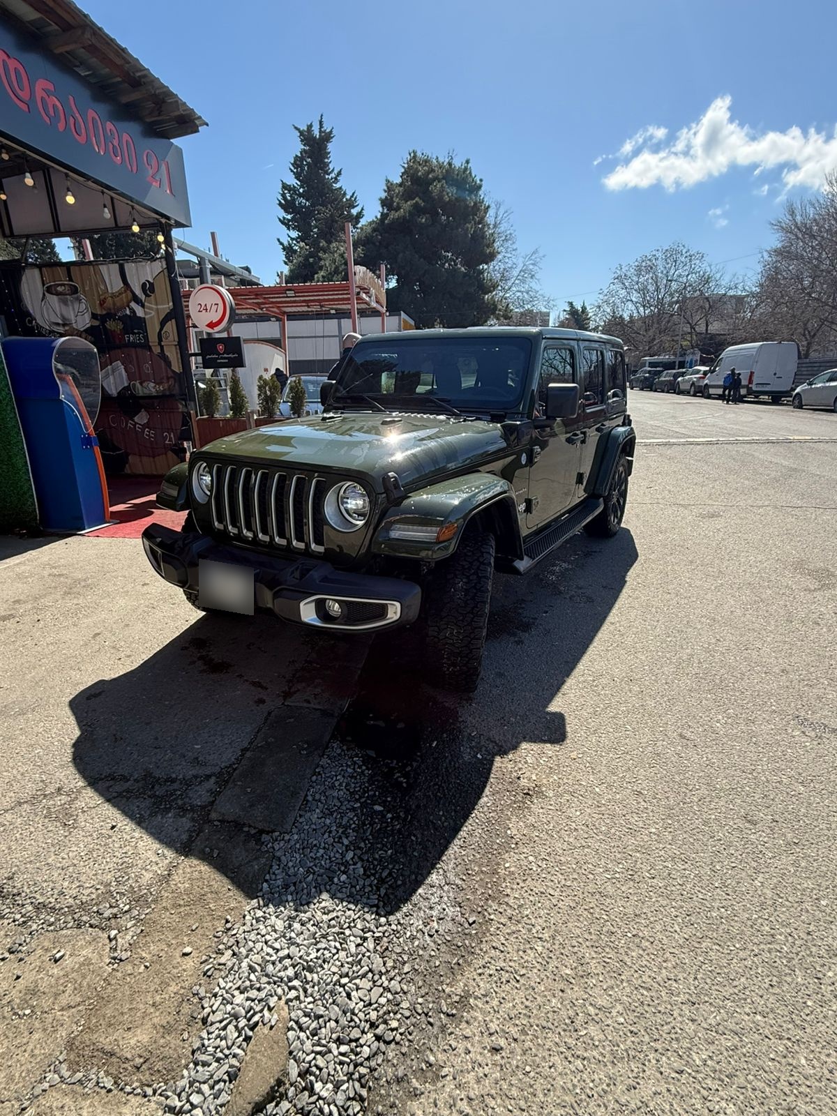 Jeep Sahara 4xe Unlimited — миниатюра 6