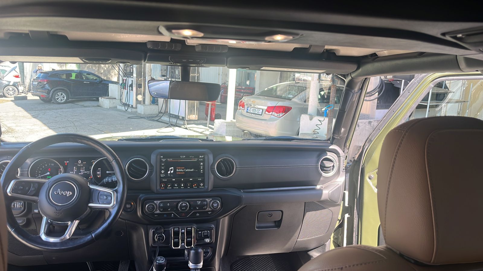 Jeep Sahara 4xe Unlimited — миниатюра 7