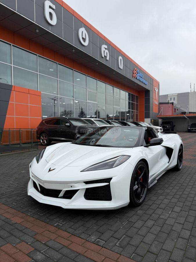 Chevrolet Corvette 2024 — миниатюра 1