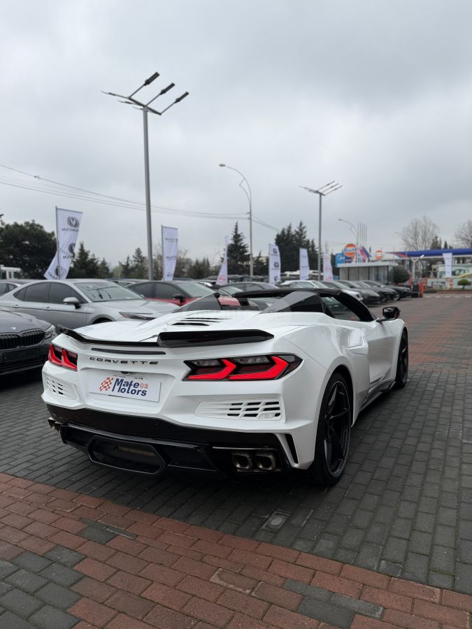 Chevrolet Corvette 2024 — миниатюра 10