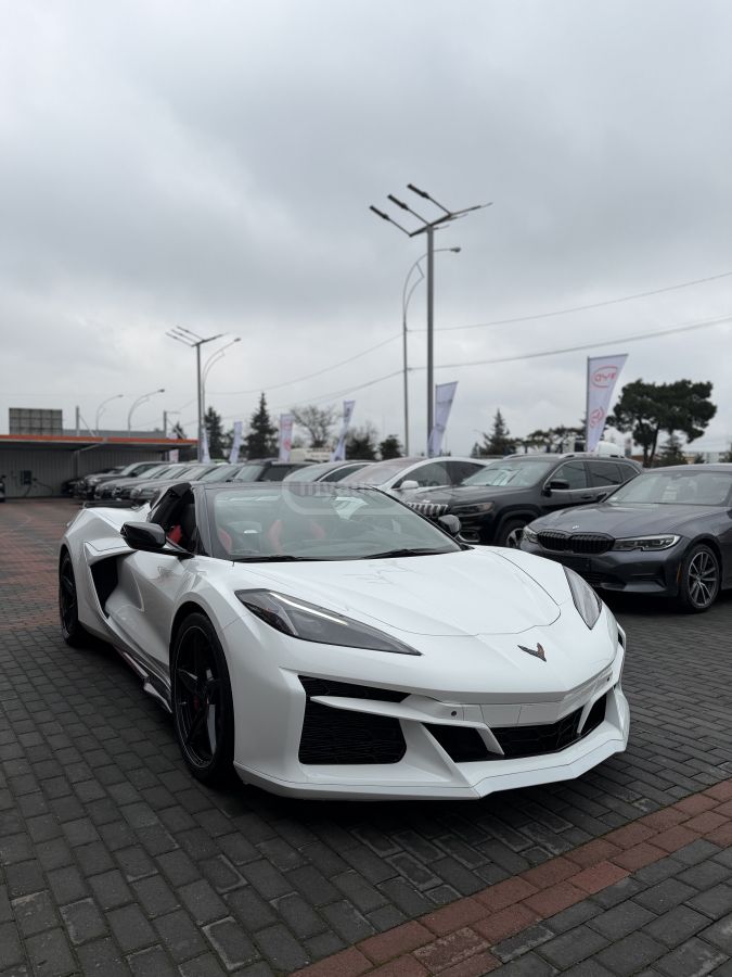 Chevrolet Corvette 2024 — миниатюра 12