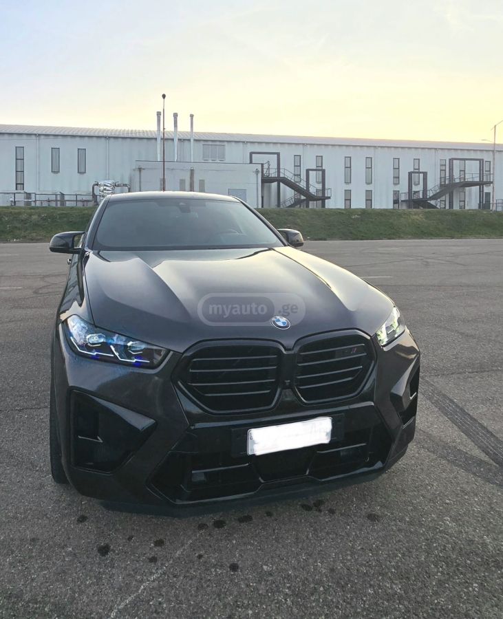 BMW xDrive40i 4dr All-Wheel Drive — миниатюра 2