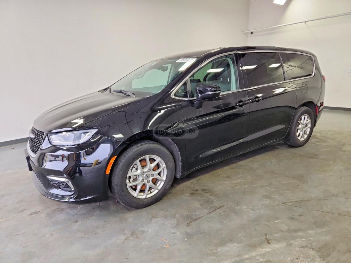 Chrysler Pacifica 2024 — миниатюра 1