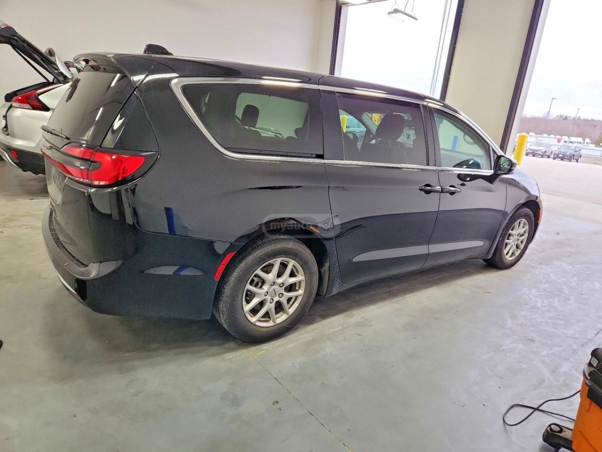 Chrysler Pacifica 2024 — миниатюра 3