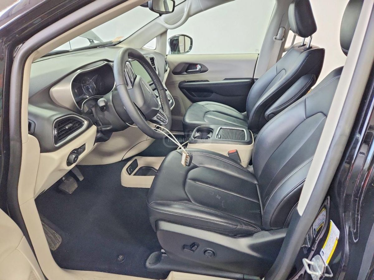 Chrysler Pacifica 2024 — миниатюра 7