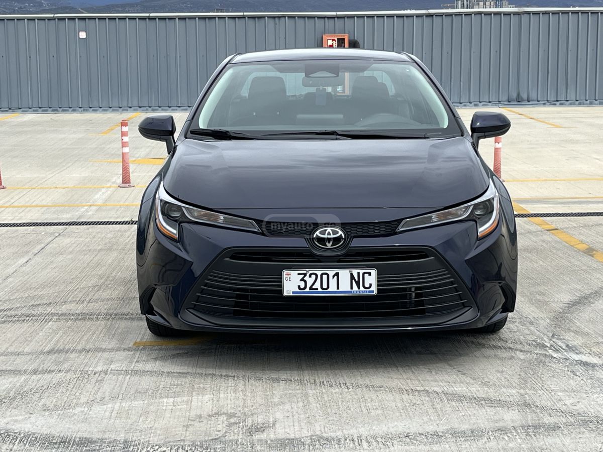 Toyota Corolla - фото 1