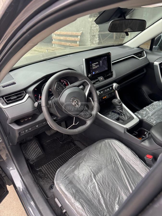 Toyota RAV 4 - фото 10