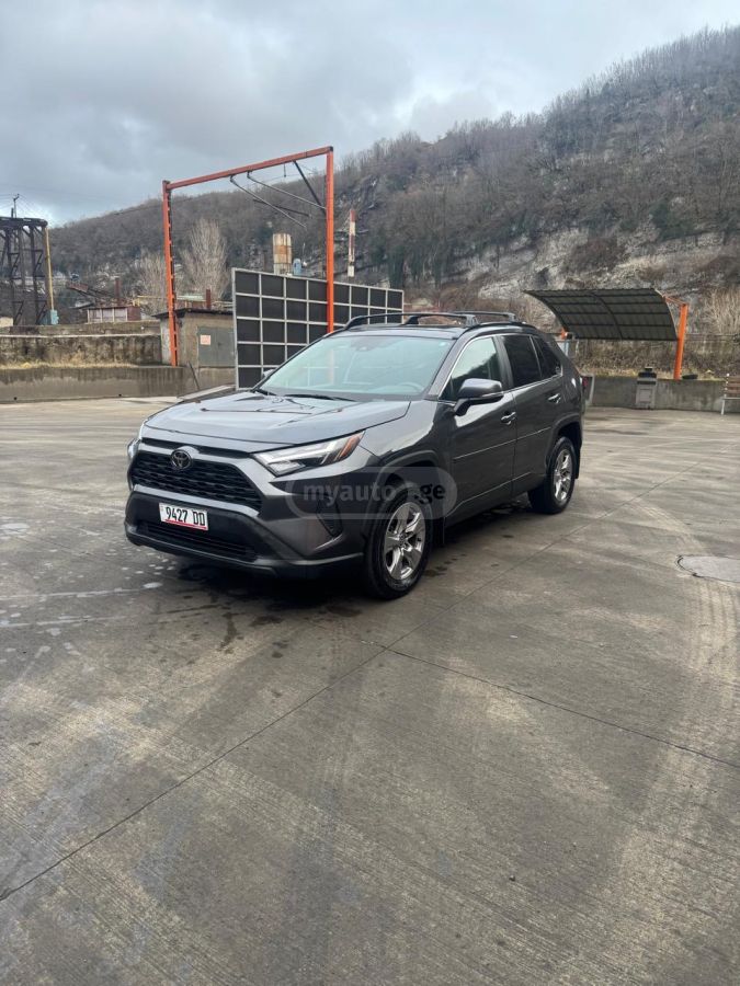 Toyota RAV 4 - фото 5