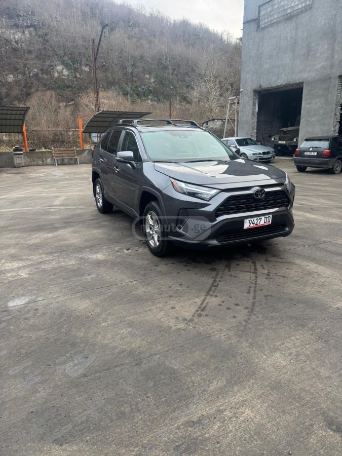 Toyota RAV 4 - фото 6