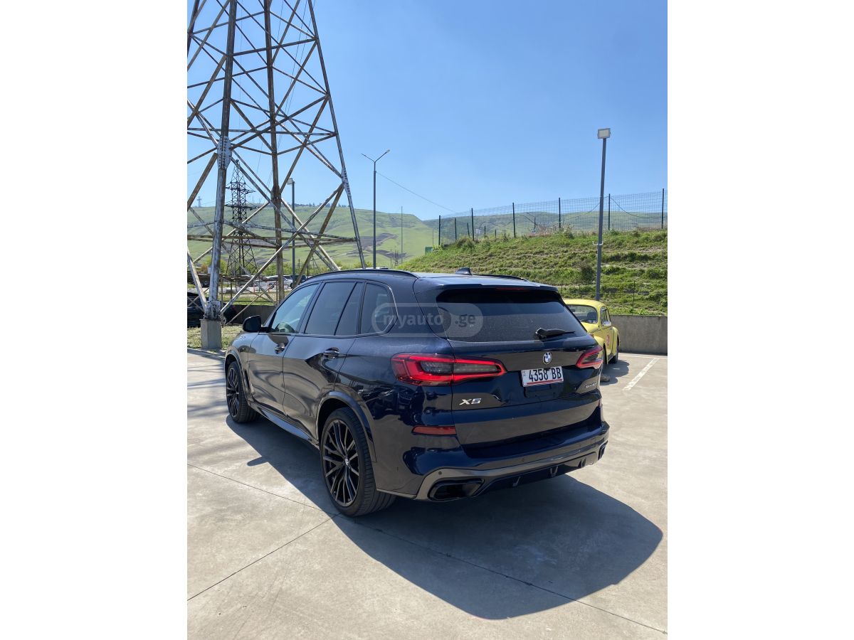 BMW X5 - фото 6
