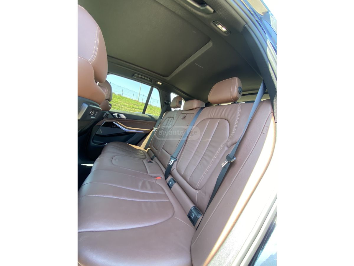 BMW X5 - фото 8