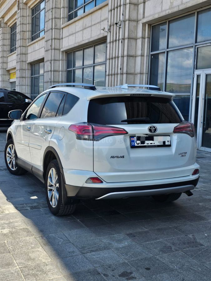 Toyota Rav 4 - фото 3