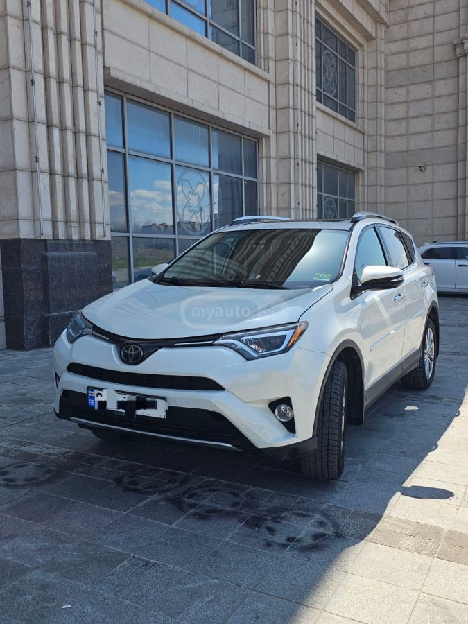 Toyota Rav 4 - фото 4