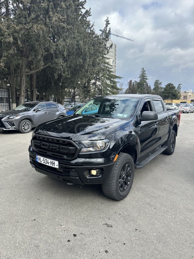 Ford Lariat 4x4 SuperCab 6 ft. box — миниатюра 3