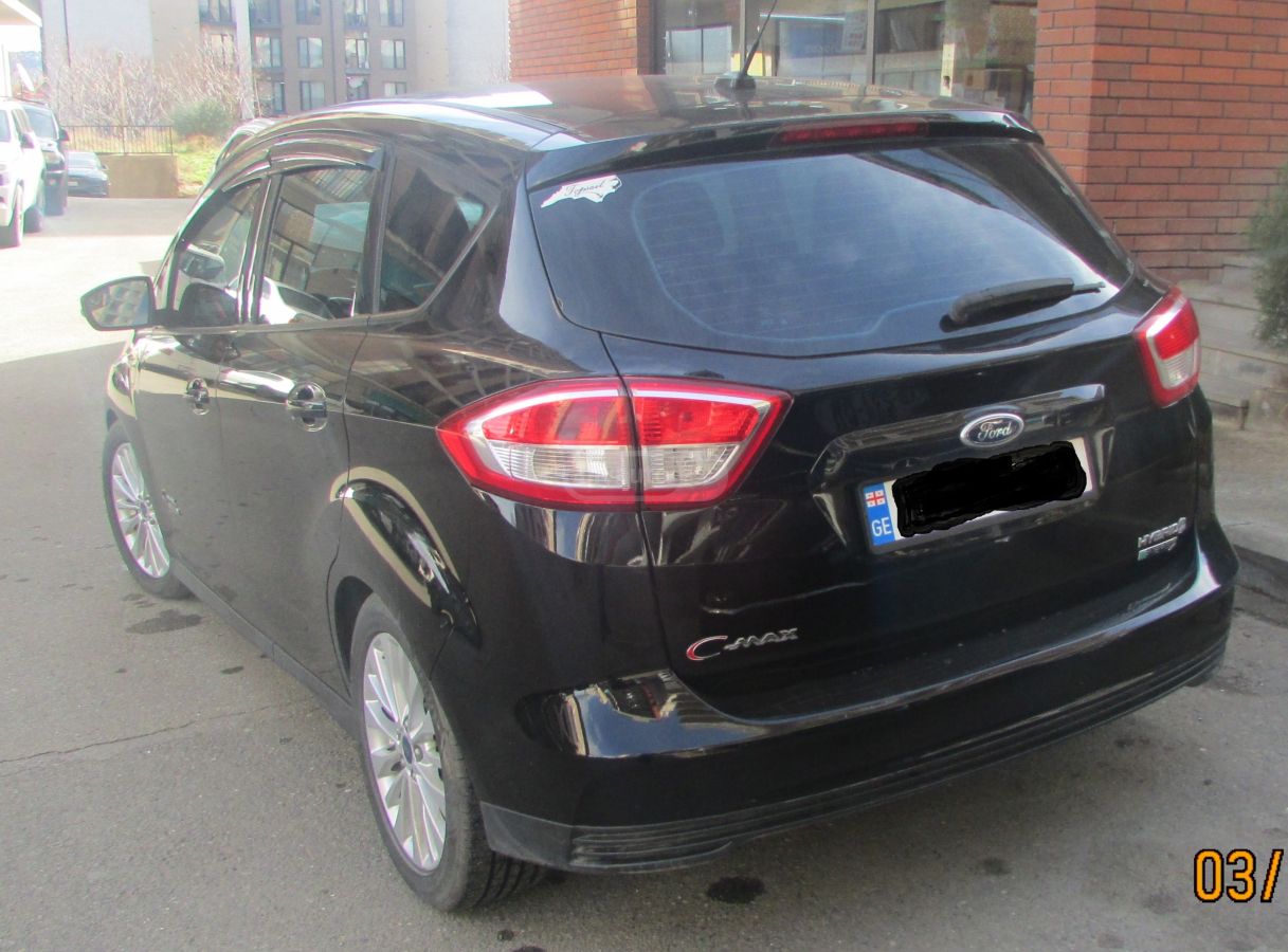 Ford C-MAX - фото 12