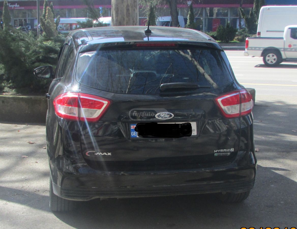 Ford C-MAX - фото 13