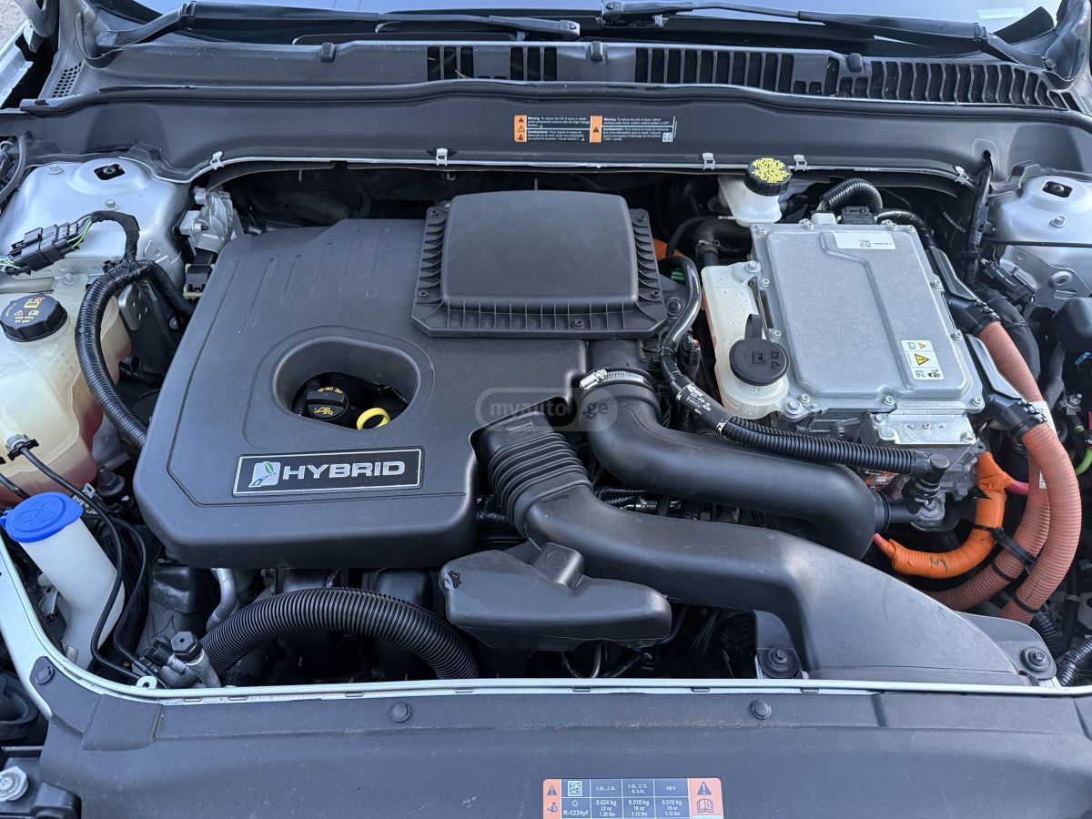 Ford Fusion - фото 10