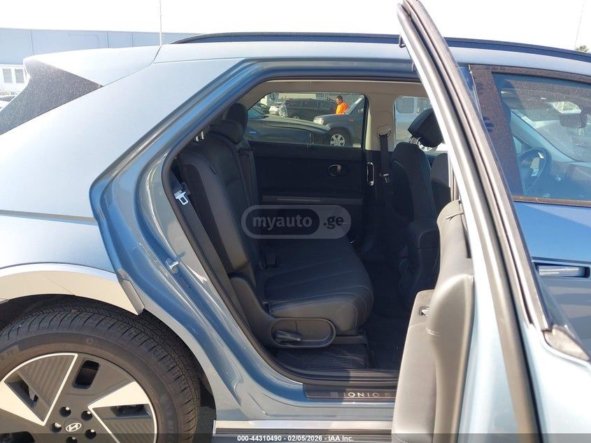 Hyundai Ioniq 5 2025 — миниатюра 8
