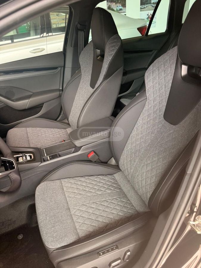 Skoda Octavia 2024 — миниатюра 4