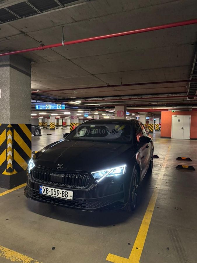 Skoda Octavia 2024 — миниатюра 5