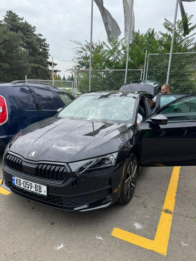 Skoda Octavia 2024 — миниатюра 6