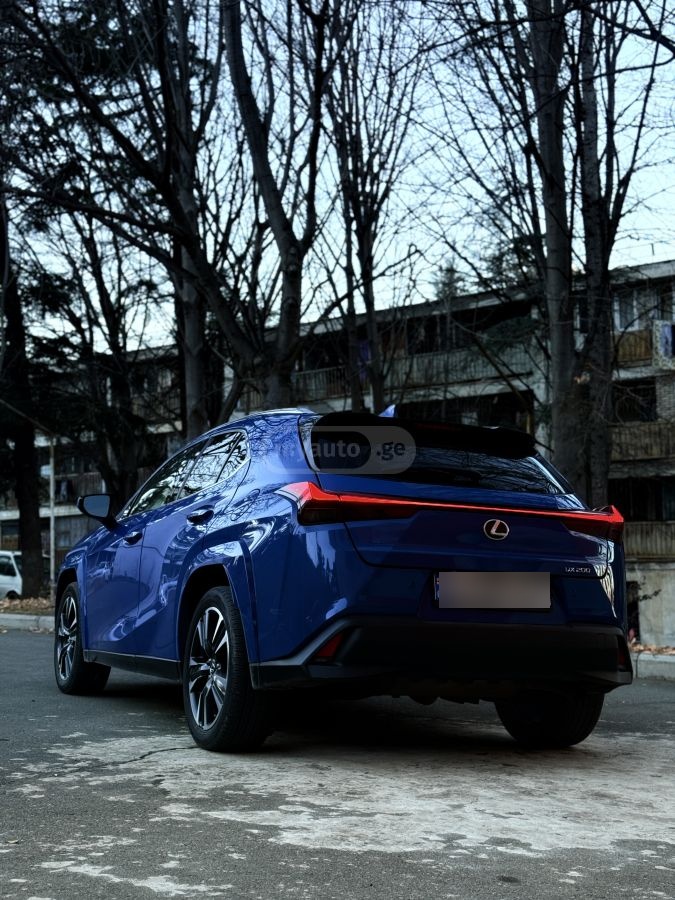 Lexus Luxury 4dr Front-Wheel Drive C — миниатюра 2