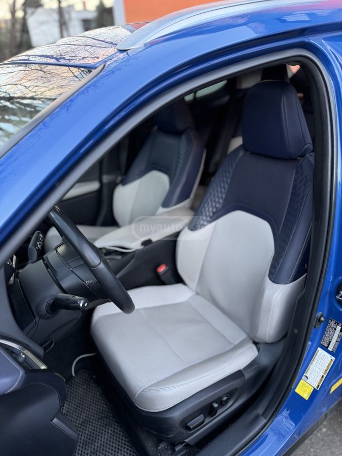 Lexus Luxury 4dr Front-Wheel Drive C — миниатюра 8