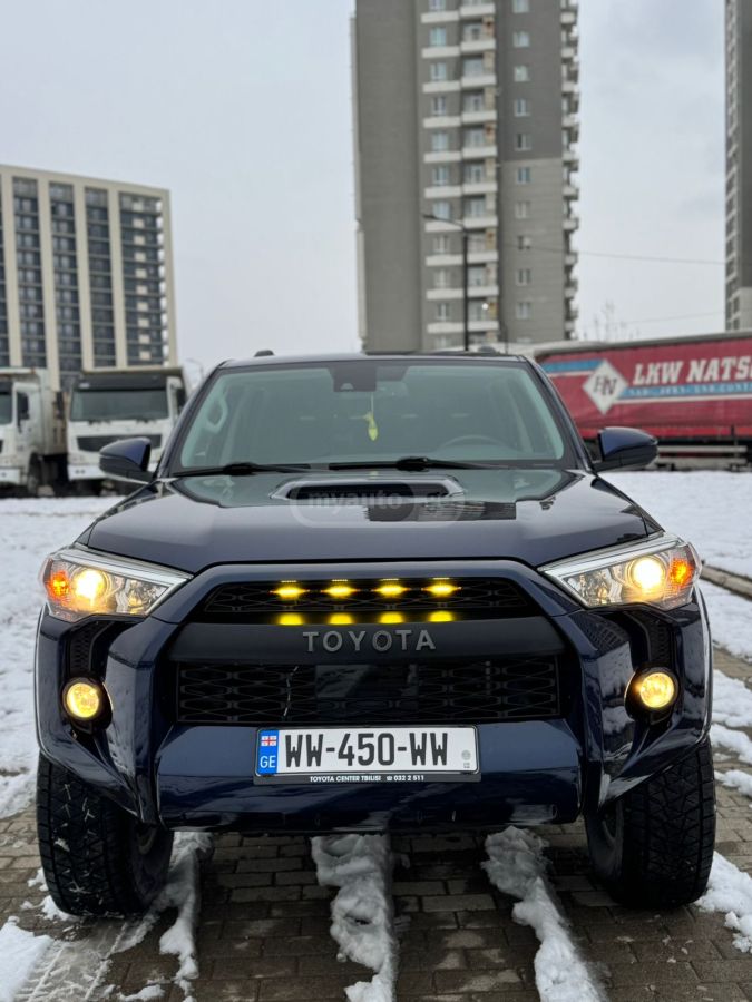 Toyota 4 Runner - фото 1