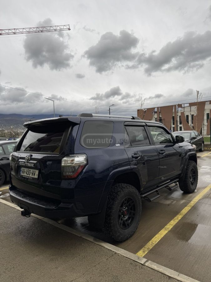 Toyota 4 Runner - фото 4