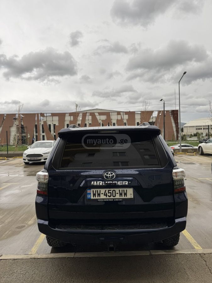 Toyota 4 Runner - фото 5