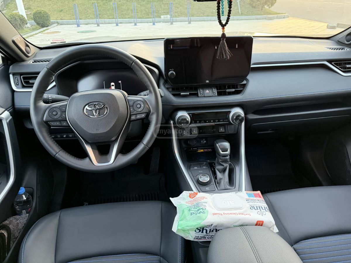 Toyota RAV 4 - фото 11