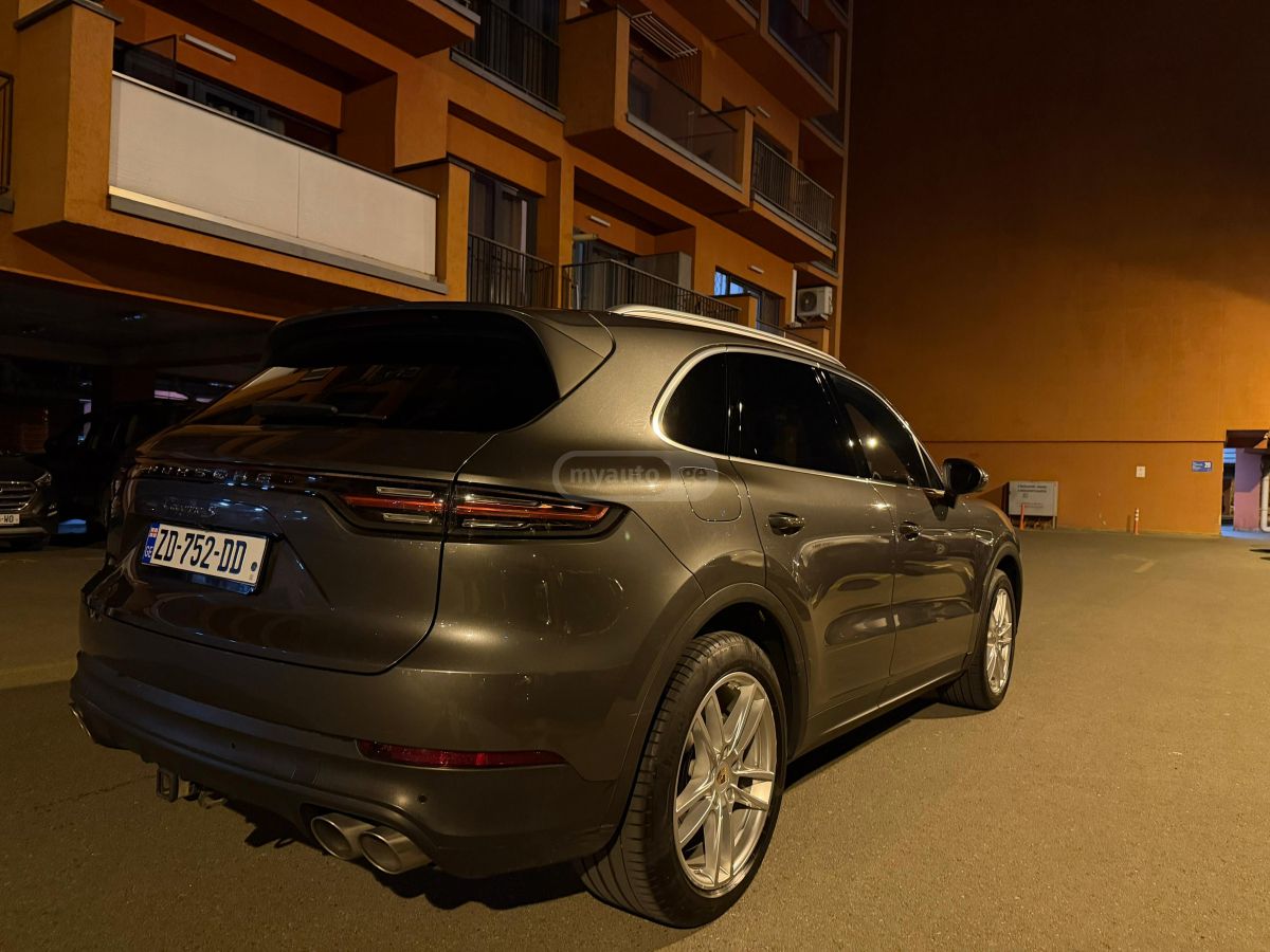 Porsche Cayenne - фото 3