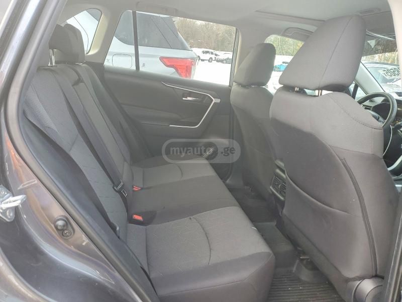 Toyota RAV 4 - фото 11