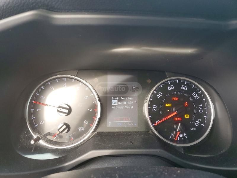 Toyota RAV 4 - фото 9