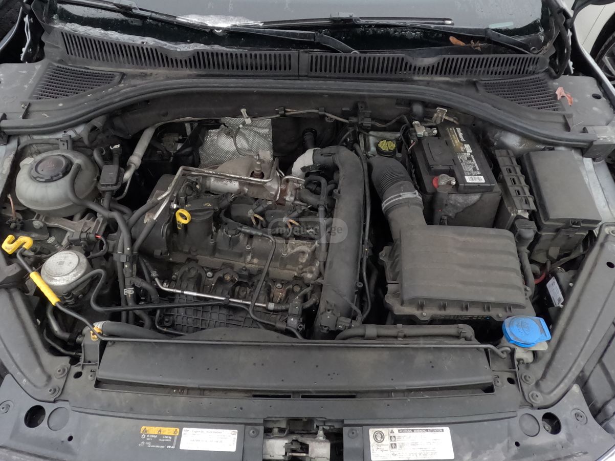 Volkswagen Jetta - фото 13