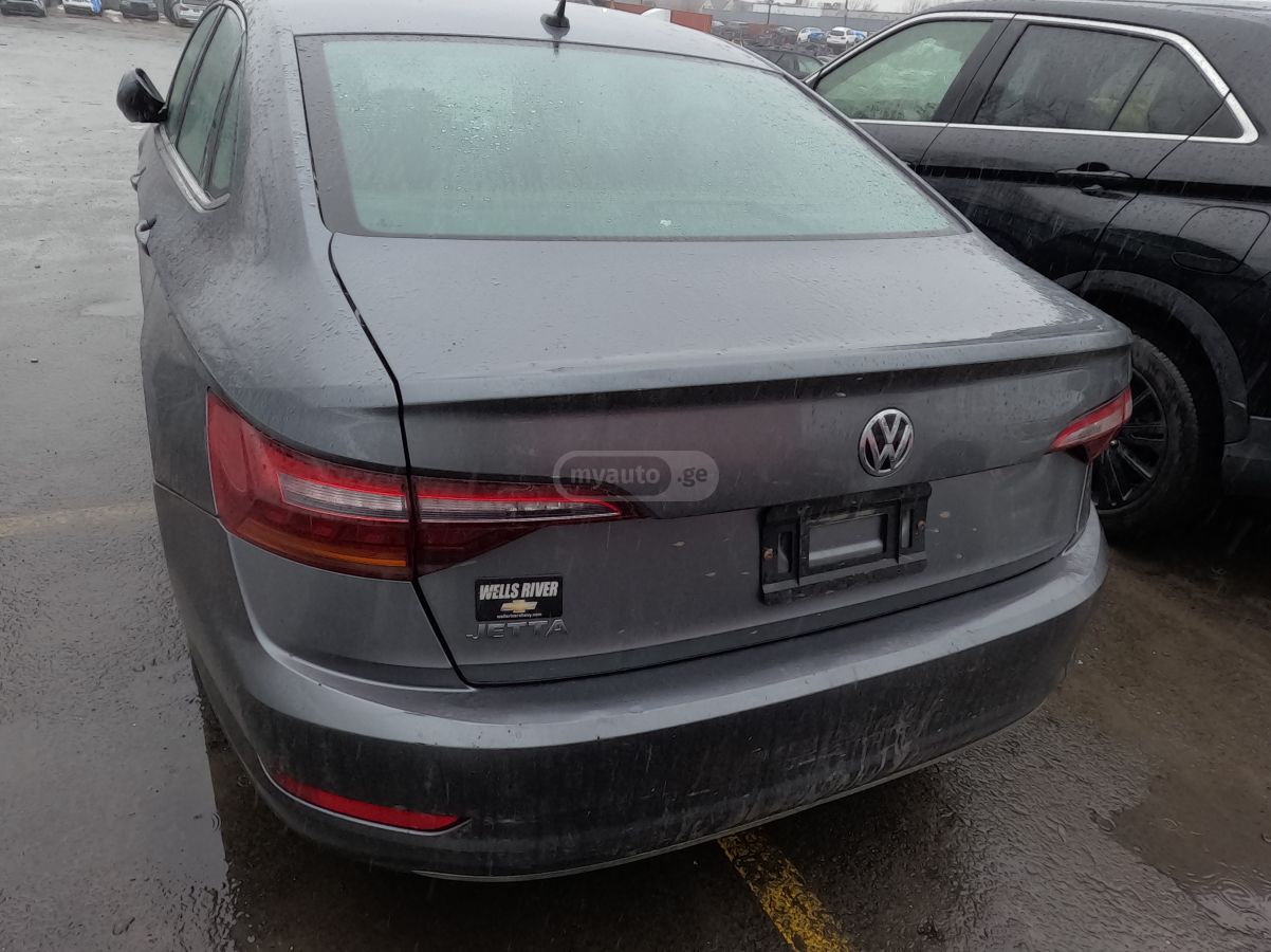 Volkswagen Jetta - фото 5