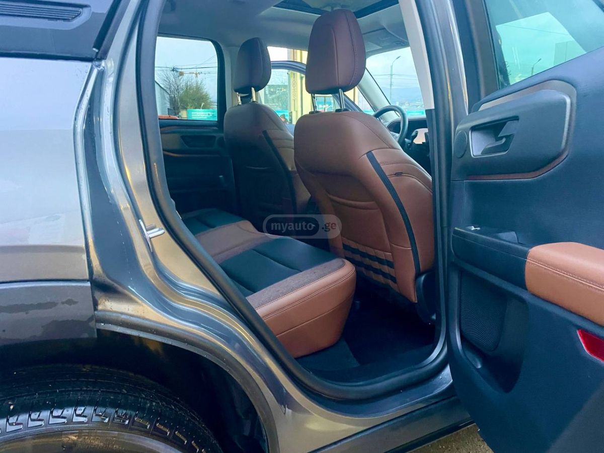 Ford Bronco Sport Outer Banks 2025 — миниатюра 6