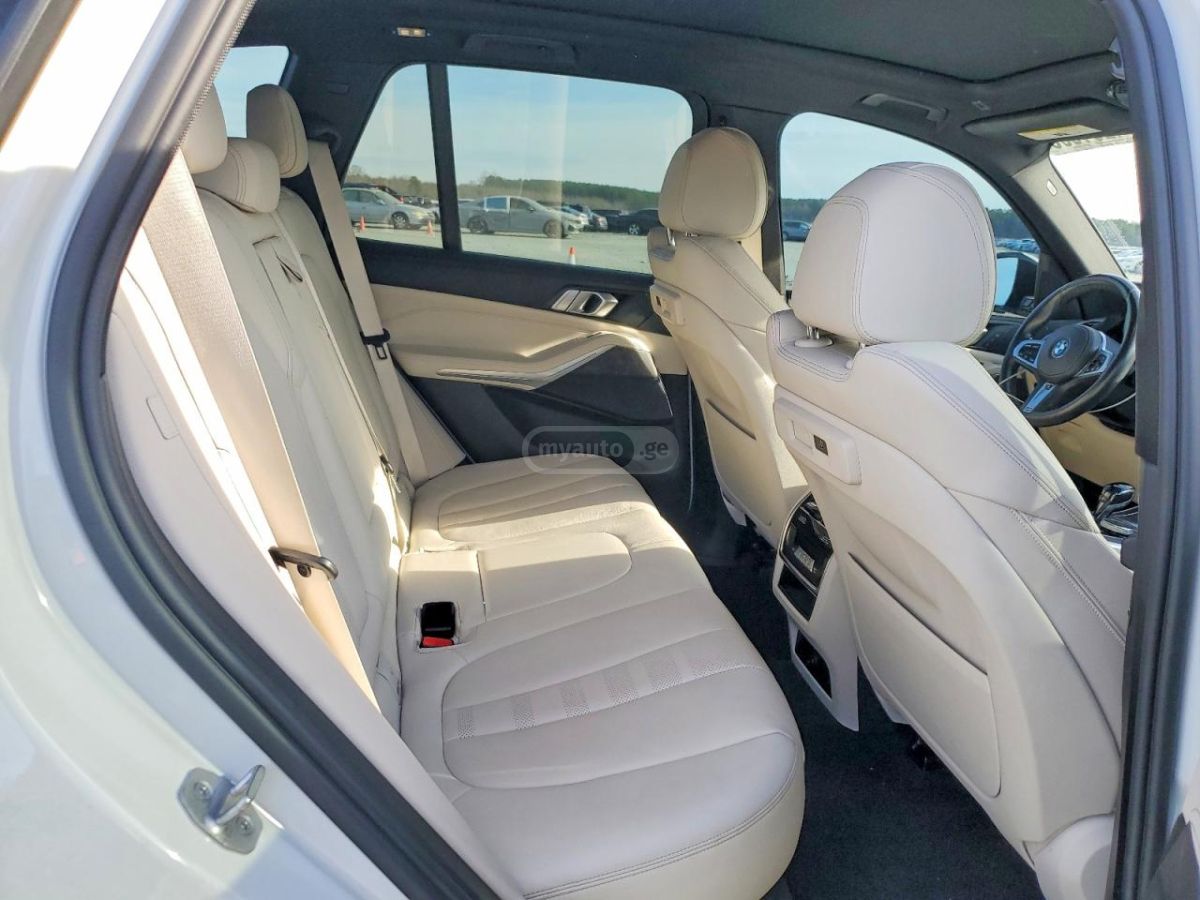 BMW X5 - фото 10