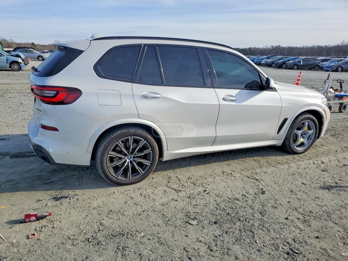BMW X5 - фото 3