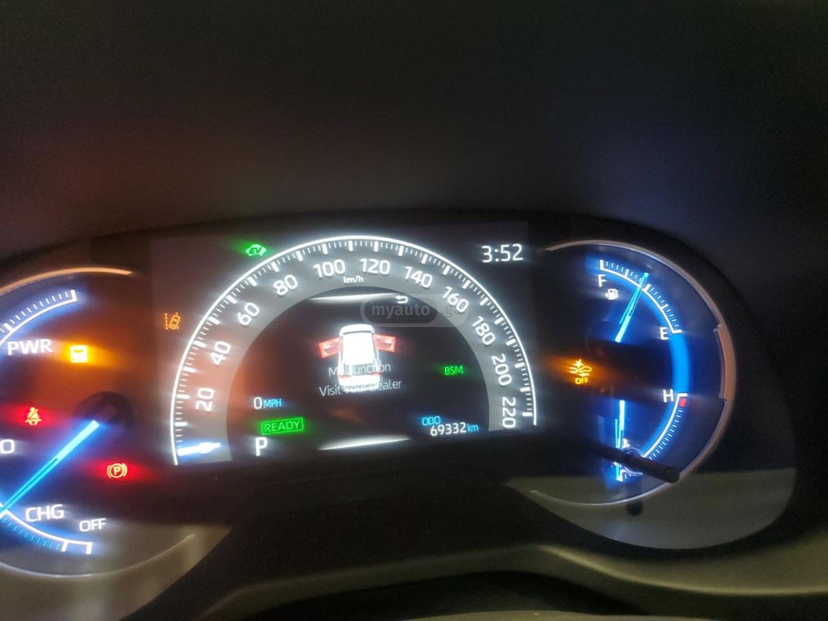 Toyota RAV 4 - фото 9