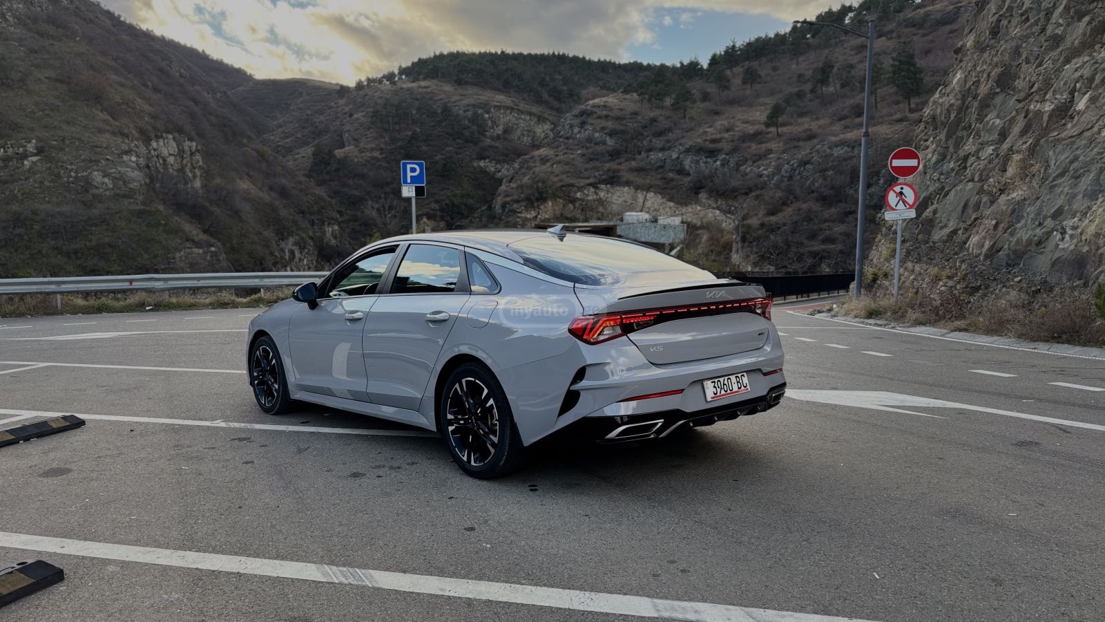 Kia K5 - фото 5
