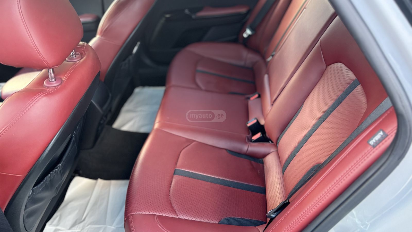 Kia K5 - фото 9
