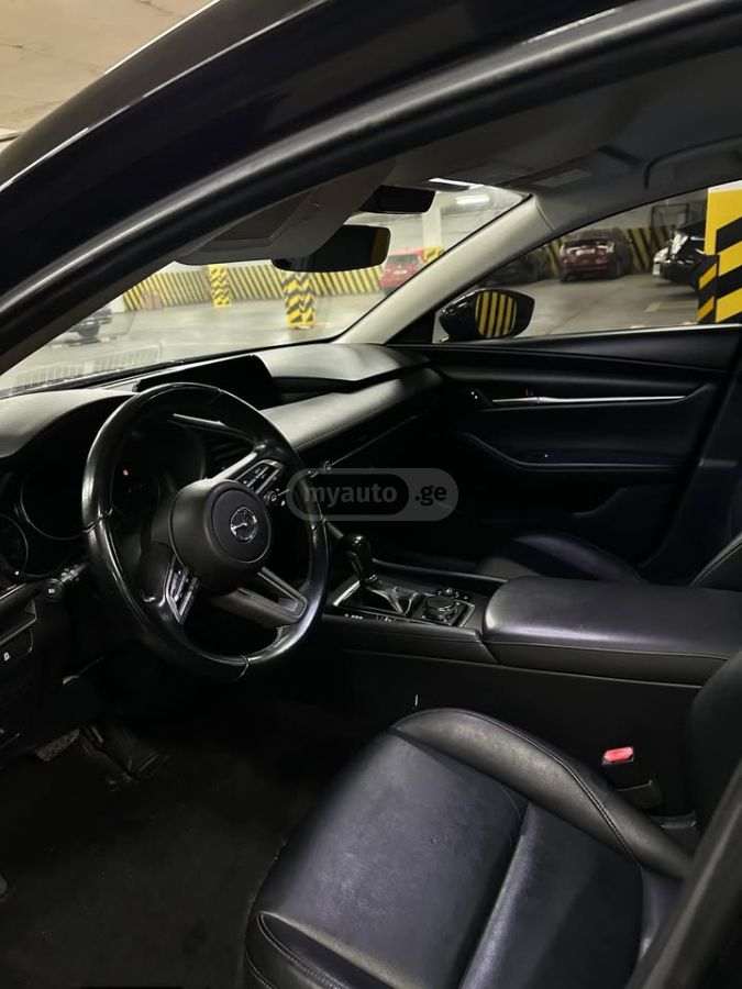 Mazda Mazda 3 - фото 4