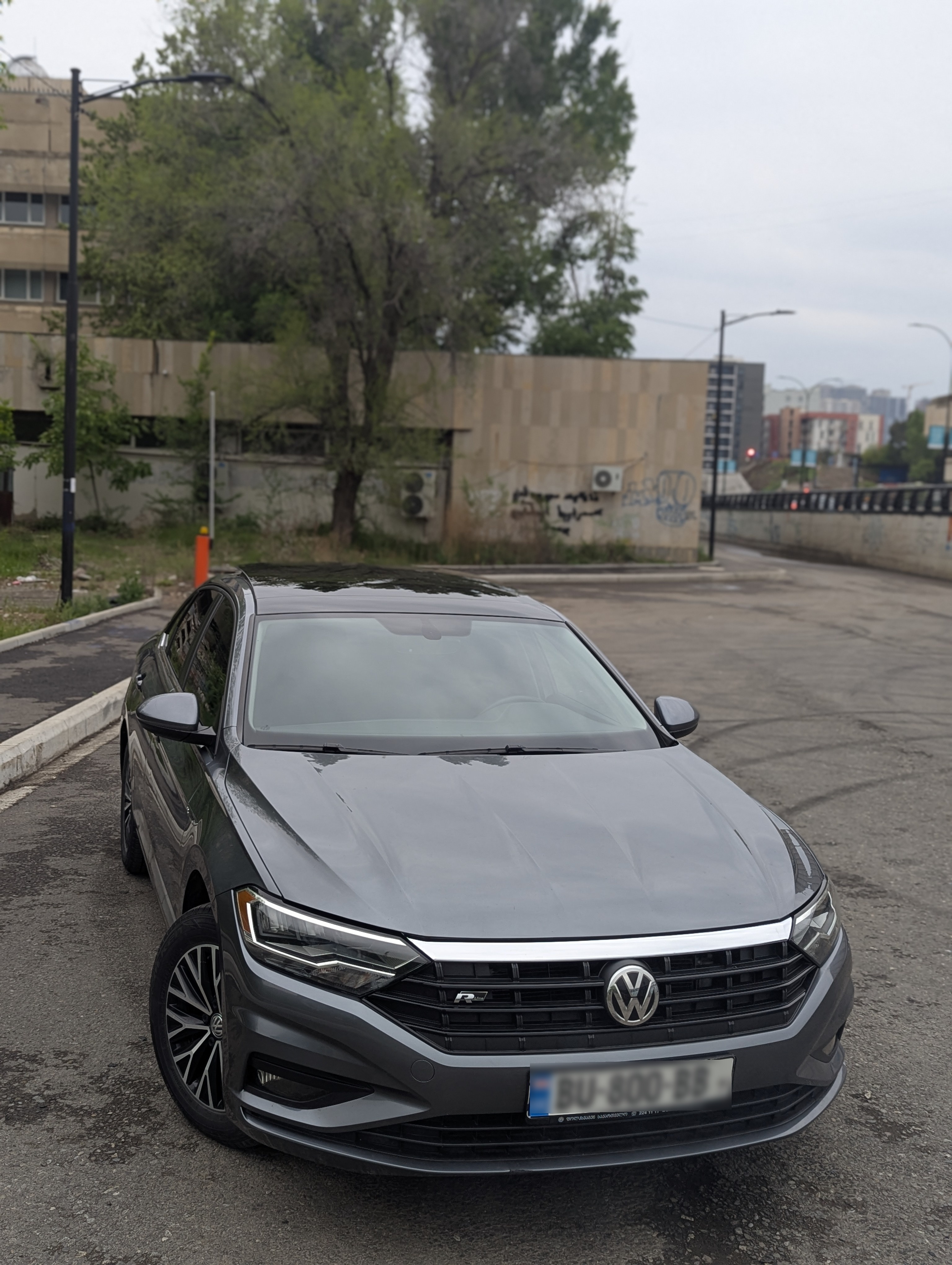 Volkswagen Jetta - фото 1